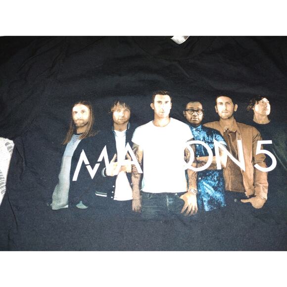 Maroon 5 Concert Tshirt Size Small 2016 - Picture 2 of 3